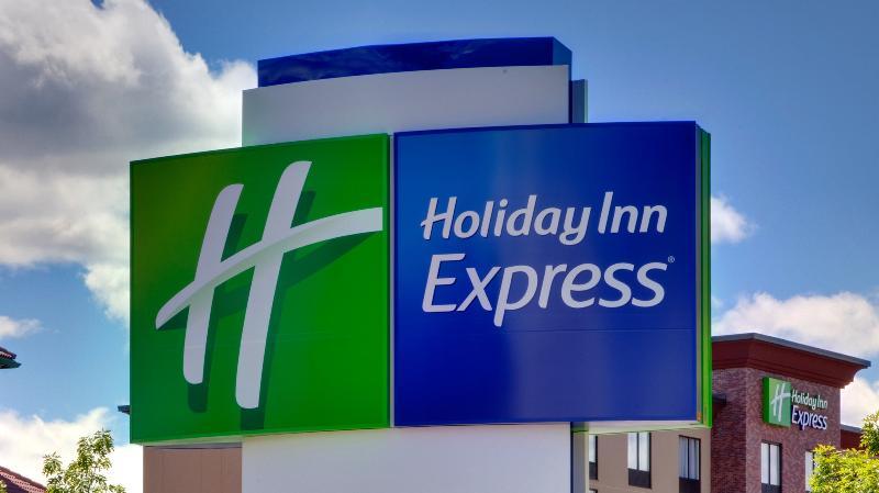 Holiday Inn Express & Suites Memphis Arpt Elvis Presley Blv, An Ihg Hotel Экстерьер фото